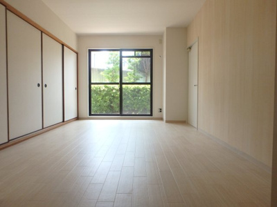 【居間・リビング】 | 松永マンション | 明るいリビング