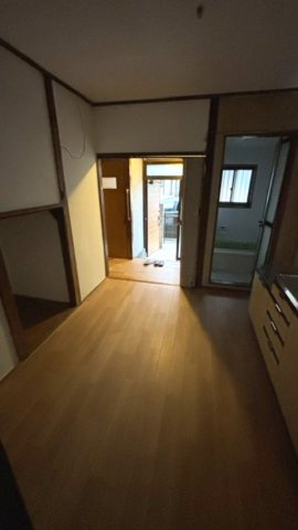 川西市久代３丁目　貸家　※弊社管理物件の居間・リビング|こちらの居間で趣味の時間をお楽しみください