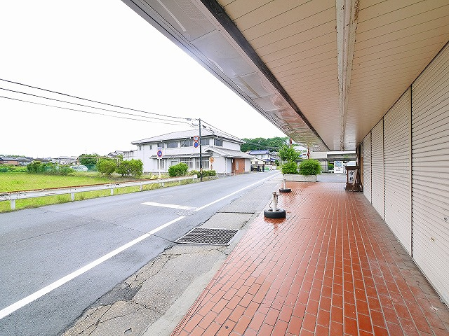 六条１丁目　テナントの外観