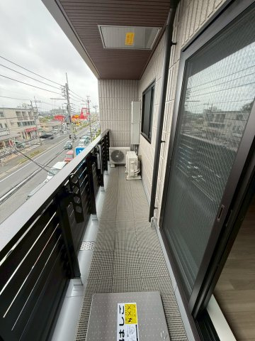 ヴィクトワール南流山のバルコニー