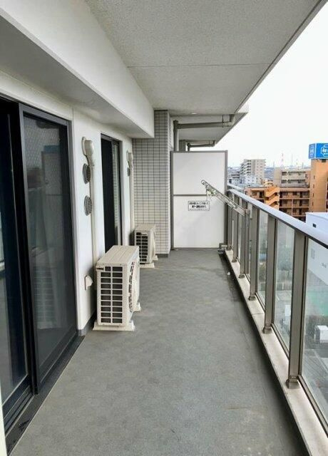 アーデル原木中山のバルコニー