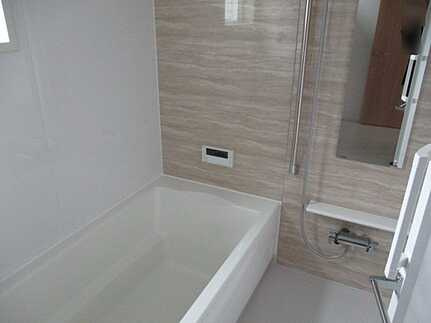 広島市西区古江新町　新築一戸建ての浴室