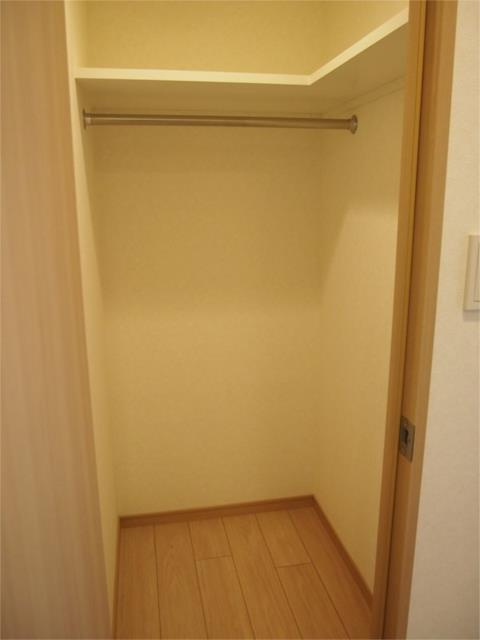 ルーブル新宿西落合八番館の収納