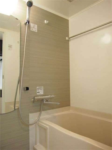 ルーブル新宿西落合八番館の浴室