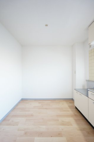 伊藤第三コーポのキッチン|物件、駅でお待ち合わせでのご案内歓迎！