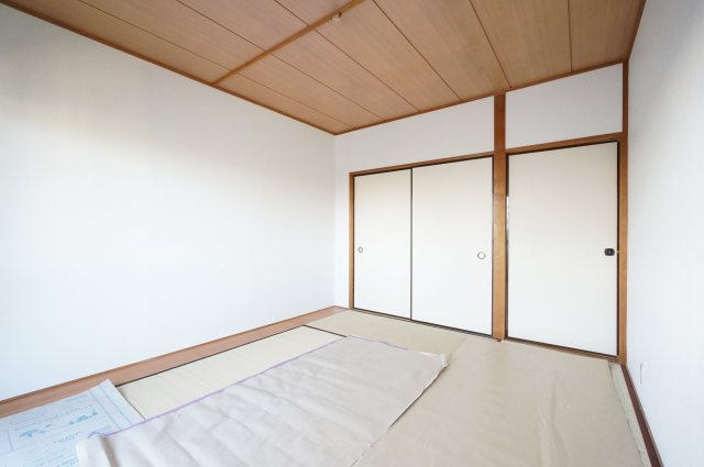 伊藤第三コーポの和室|物件、駅でお待ち合わせでのご案内歓迎！