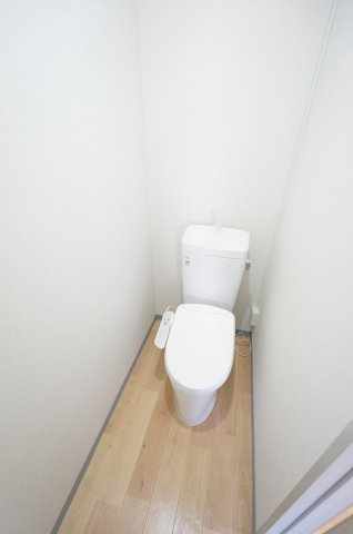 伊藤第三コーポのトイレ|物件、駅でお待ち合わせでのご案内歓迎！