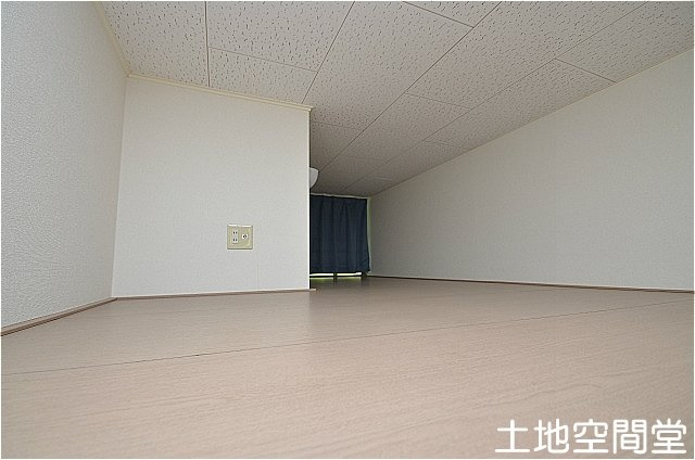 中間市深坂１丁目のアパートの内装