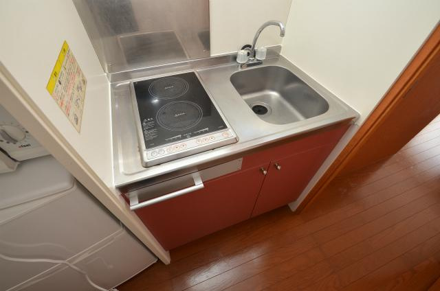直方市大字感田のアパートのキッチン