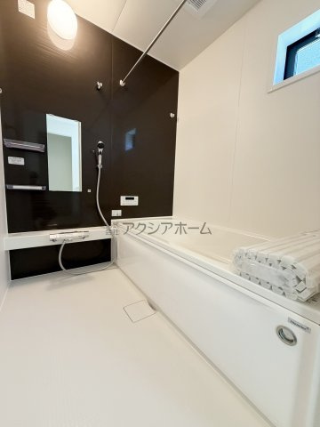 入間市大字小谷田・全2棟　新築一戸建　2号棟の浴室|1坪サイズ・浴室乾燥機付ユニットバスで一日の疲れを癒しましょう♪