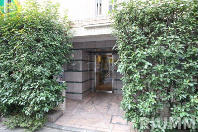 【エントランス】 | プレール・ドゥーク新宿曙橋