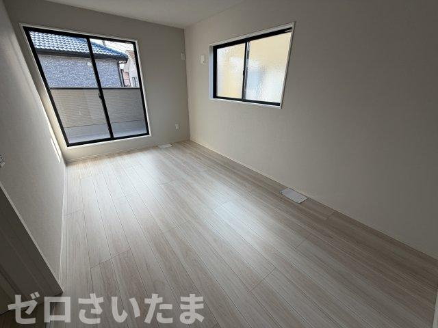 《仲介手数料無料》久喜市鷲宮４丁目2-12新築一戸建てリガーレの洋室|2F 10.2帖