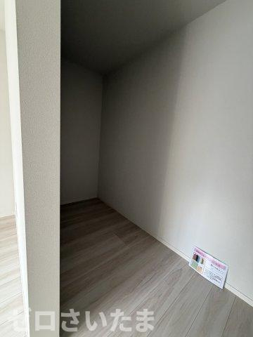 《仲介手数料無料》久喜市鷲宮４丁目2-12新築一戸建てリガーレの収納