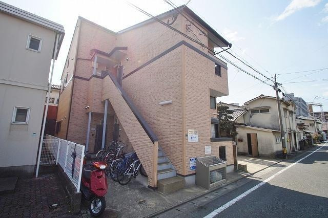 福岡市南区玉川町のアパート
