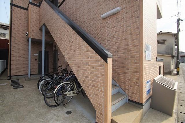 福岡市南区玉川町のアパートのエントランス|エントランス写真
