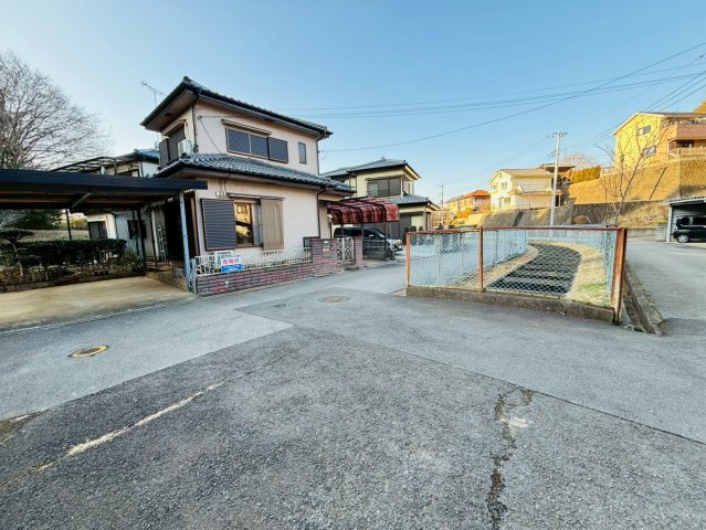新中沢　中古戸建の前面道路含む現地写真