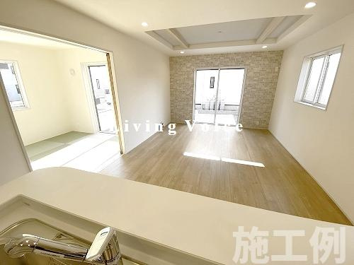 【居間・リビング】 | 【仲介手数料０円】相模原市南区麻溝台4丁目　新築一戸建て | 相模原市南区麻溝台4丁目　新築一戸建て