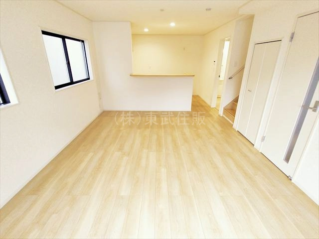 【居間・リビング】の画像