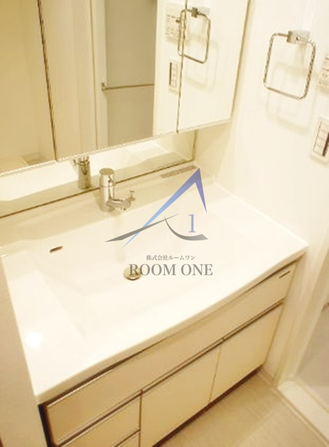 ルクシェール王子の洗面所|洗面台です。