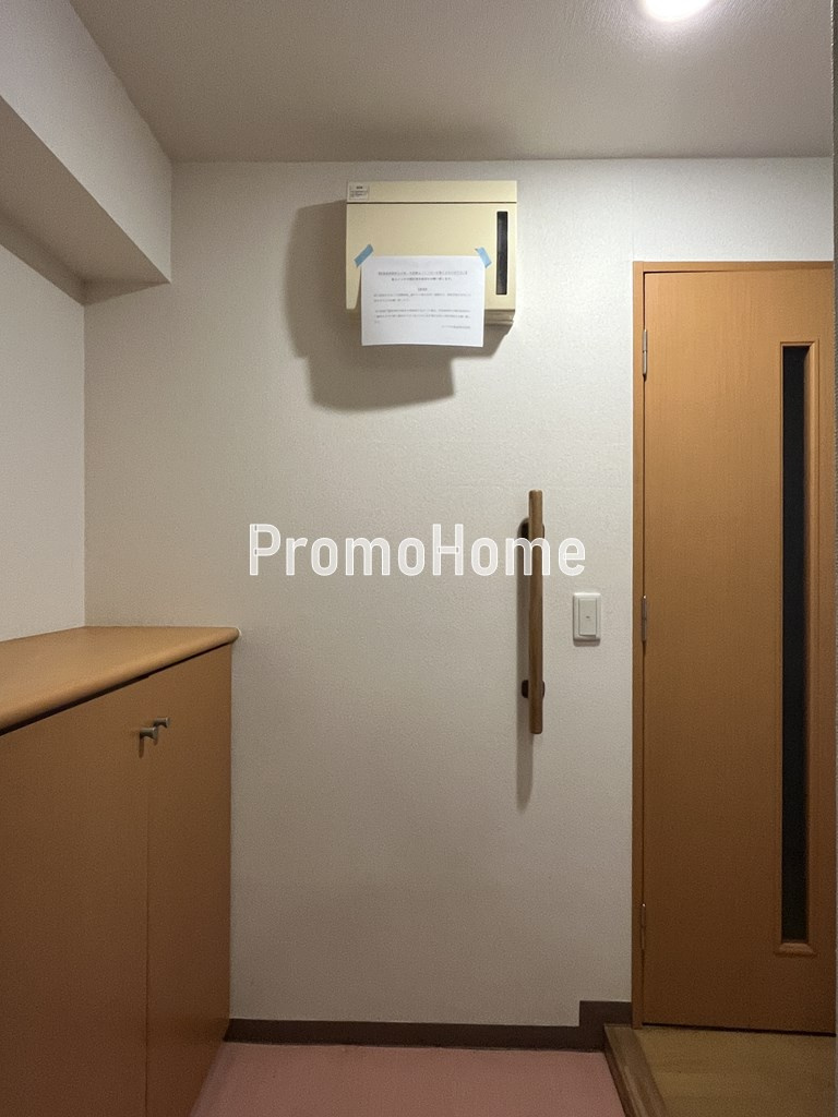 アルテール東日本橋の玄関