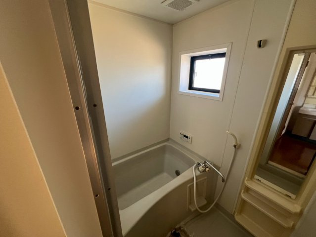 ニューキャピタルⅢの浴室