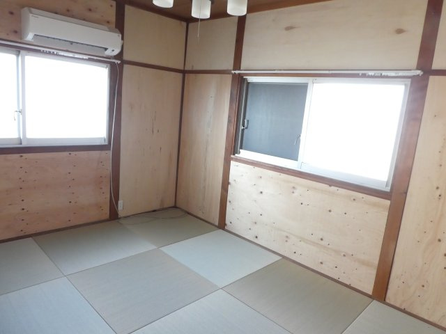 安倉南4丁目戸建の和室