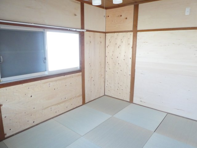 安倉南4丁目戸建の和室