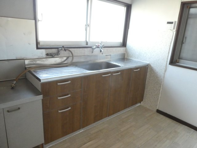 安倉南4丁目戸建のキッチン