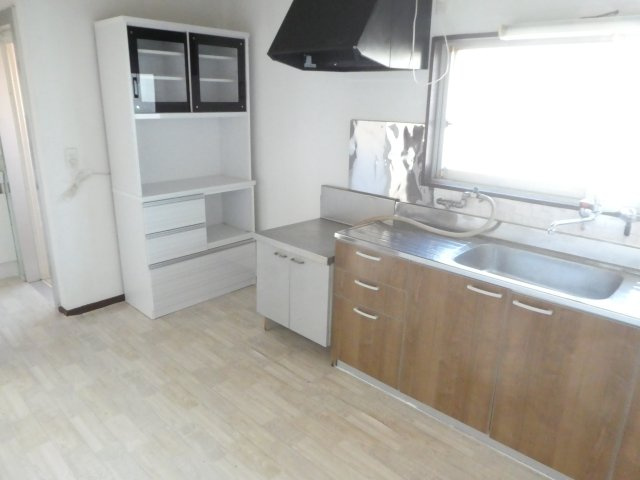 安倉南4丁目戸建のキッチン