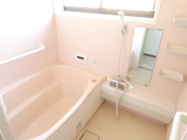 安倉南4丁目戸建の浴室