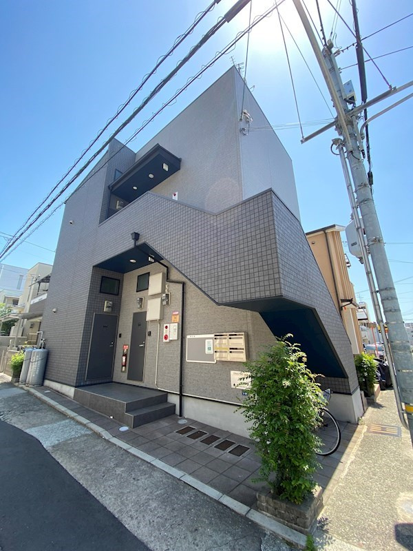 CUBE