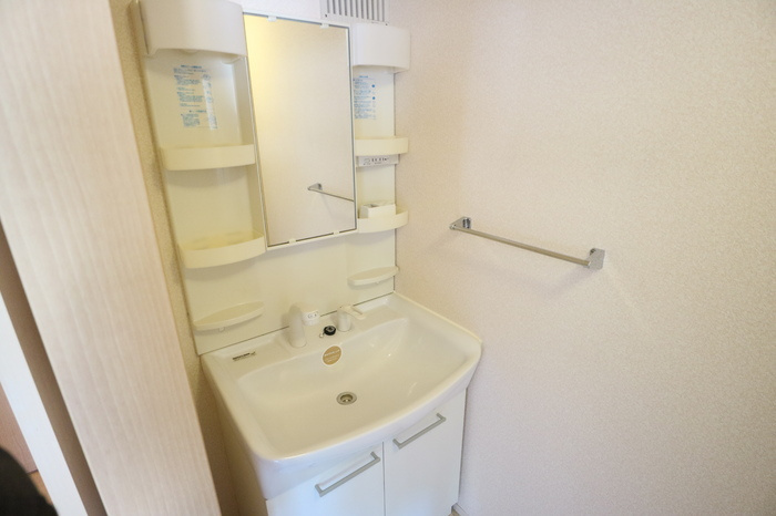 グランヴィラ サンの独立洗面台