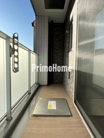 グローリオシェルト東京八丁堀のバルコニー