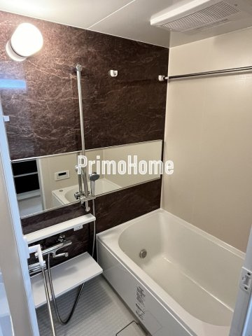 グローリオシェルト東京八丁堀の浴室