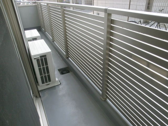 フェアリープレイスのバルコニー|広～いベランダです☆