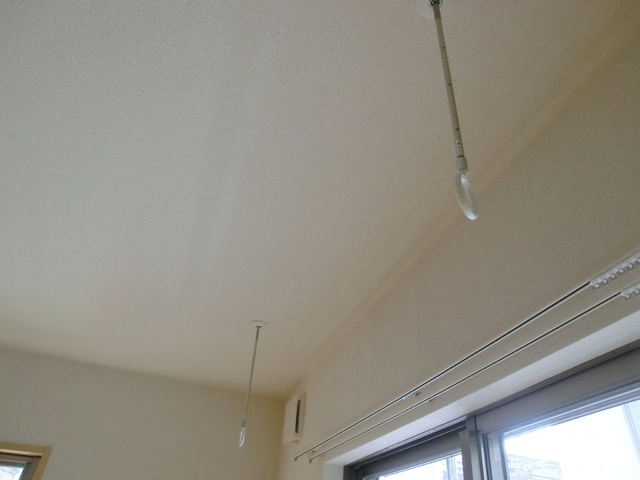 フェアリープレイスの内装|雨の日に便利なホスクリーンです☆