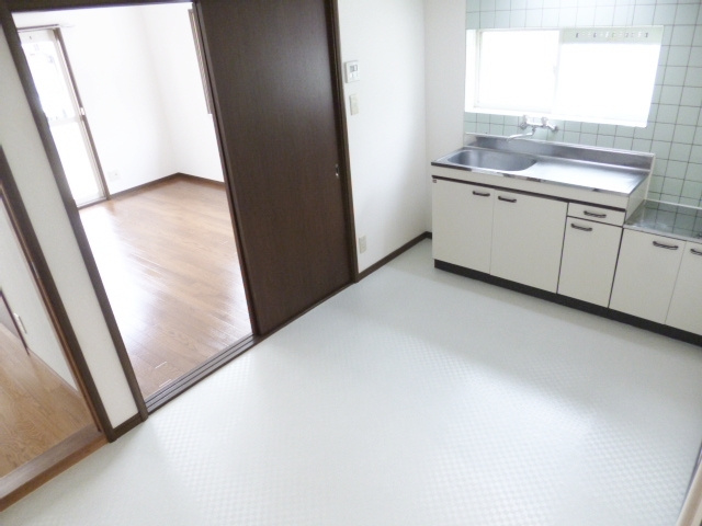 サンライズコーポの居間・リビング|キレイにお手入れされたＤＫです★