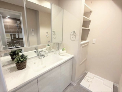 【独立洗面台】 | サンハウス徳川 | キャンペーン対象物件です♪詳細は弊社ホームページもしくはスタッフまでお気軽にお問合せ下さいませ♪ お役に立てる自信があります♪