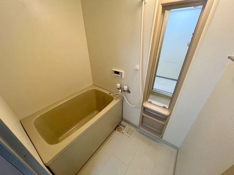 サンメゾン忍海の浴室