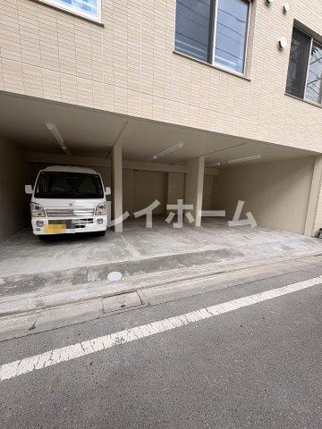 羽田六間堀レジデンスの駐車場