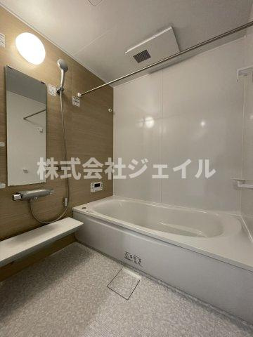 「新築戸建　三田市つつじが丘南１丁目」の浴室