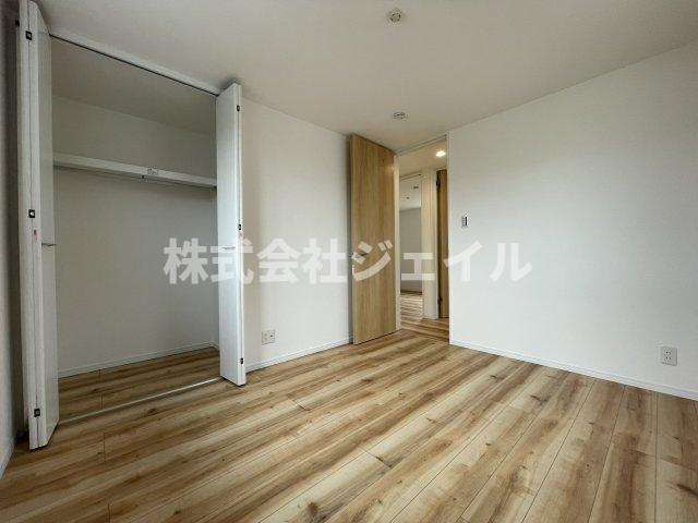「新築戸建　三田市つつじが丘南１丁目」の洋室