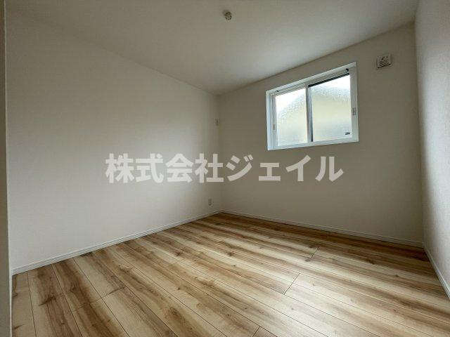「新築戸建　三田市つつじが丘南１丁目」の洋室