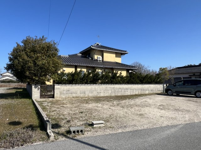 境港市渡町　中古住宅の前面道路含む現地写真