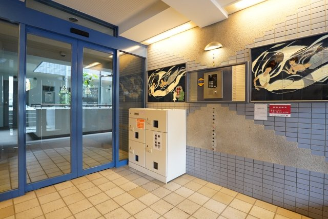 菱和パレス大森西のロビー