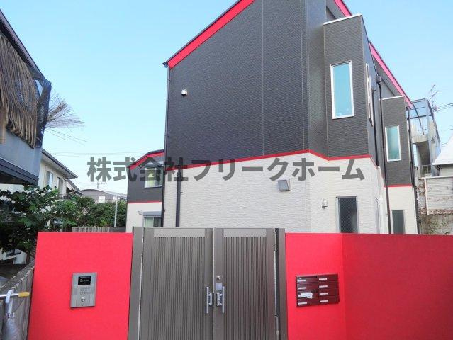 三鷹市井の頭３丁目のアパート