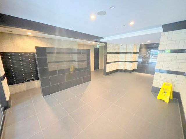 アドバンス新大阪ウエストゲートⅡのロビー