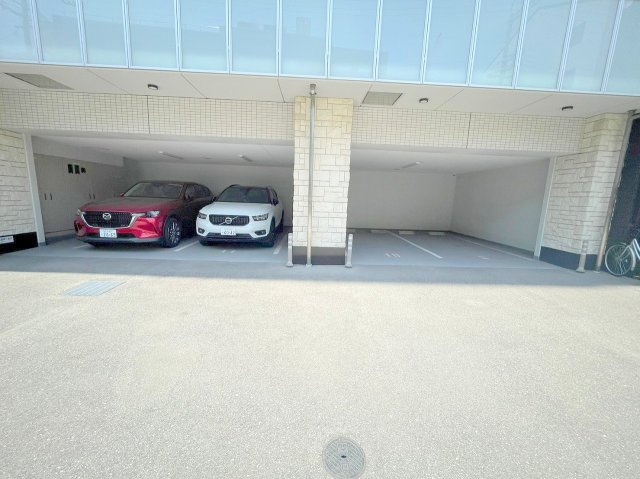 アドバンス新大阪ウエストゲートⅡの駐車場