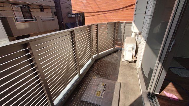 【バルコニー】