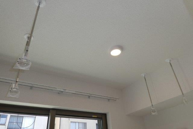 グリーンコテージのその他|室内物干し（サンルーム）